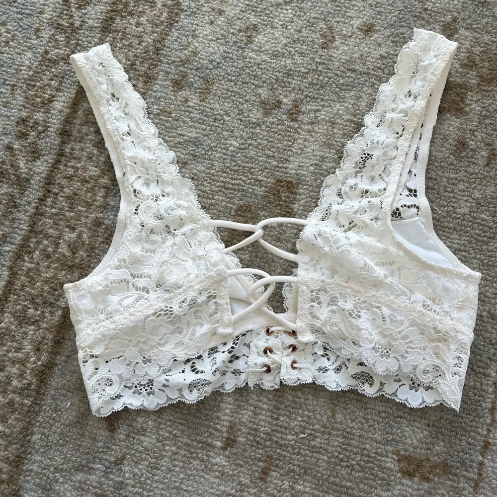 Free People - Picture 2 of 3